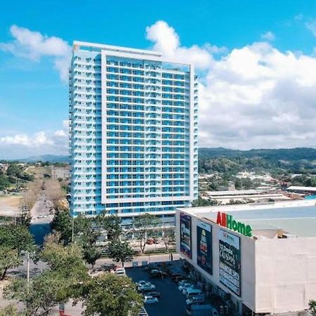 Lifestyle At The Loop Towers Condotel Cagayan de Oro Esterno foto